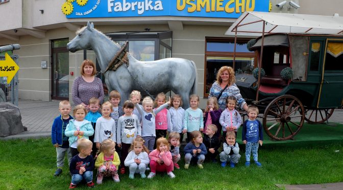 Więcej o: Wycieczka Zajączków do Fabryki Uśmiechu 27.04.2018